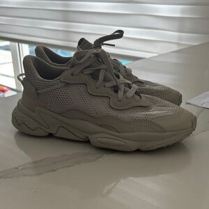 Adidas Ozweego Sneakers